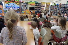 A Forrás ovi középső csoportosai a gyermekkönyvtárban - 2026. március 24.