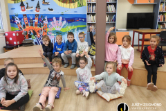 A Móricz ovi Katica csoportja a gyermekkönyvtárban - 2025. október 3.