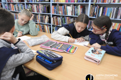 A Székács iskola 4/c. osztályosai a gyermekkönyvtárban - 2025. október 20.