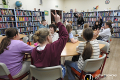 A Táncsics gimnázium 5/8 osztályosai a gyermekkönyvtárban - 2025. november 12.