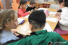 A Vörösmarty iskola 2/b osztályosai a gyermekkönyvtárban - 2026. január 19.