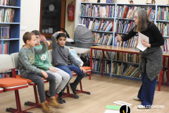 A Vörösmarty iskola 3/b osztályosai a gyermekkönyvtárban - 2025. december 13.