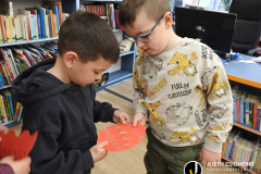 Az Eötvös iskola 1/b osztályosai a gyermekkönyvtárban - 2026. március 31.