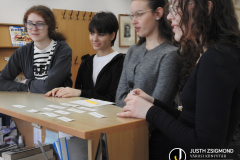 Lapozz velünk! - A Táncsics gimnázium 9/a osztályosai a gyermekkönyvtárban - 2026. január 27.