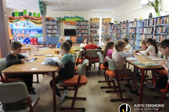 Móricz ovi Micimackó csoport a gyermekkönyvtárban - 2024. március 6.