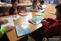 Vörösmarty iskola 2/b osztályosok a gyermekkönyvtárban - 2024. március 1.
